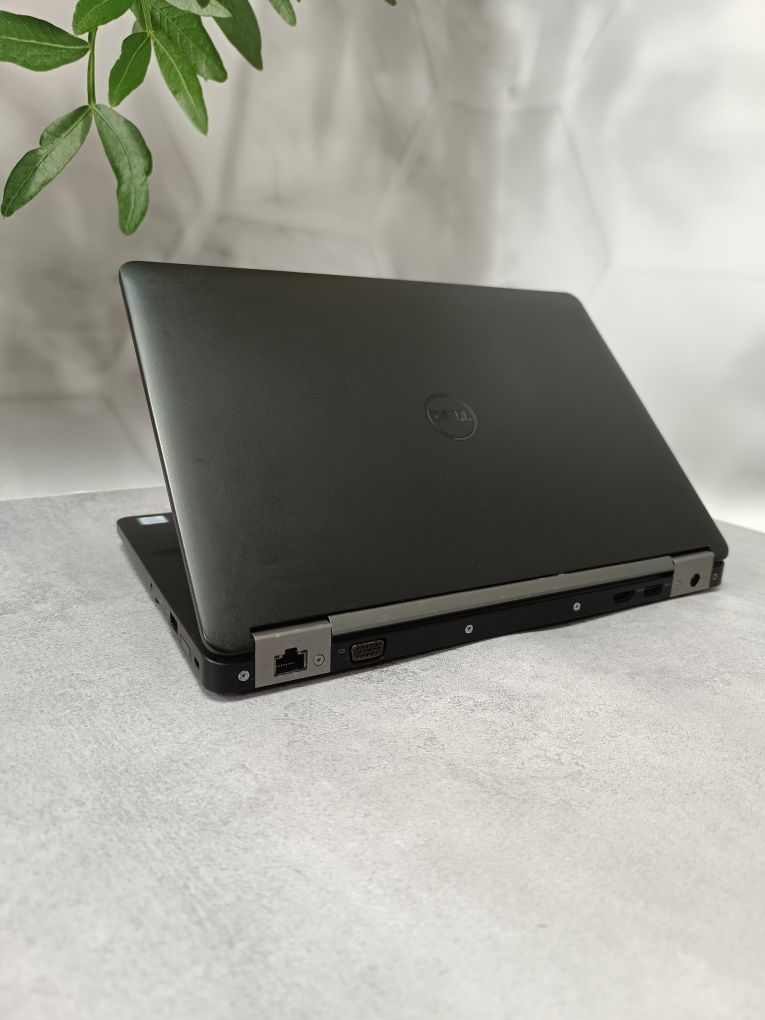 Ноутбук  Dell Latitude E5270/i5-6300U/8/256/12.5"/HD/Гарантія 9 м.