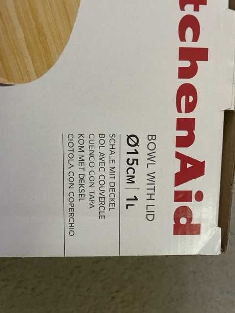 Taça com tampa madeira KitchenAid  NOVA