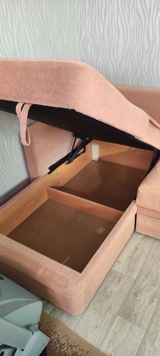 Угловой диван (раскладной)