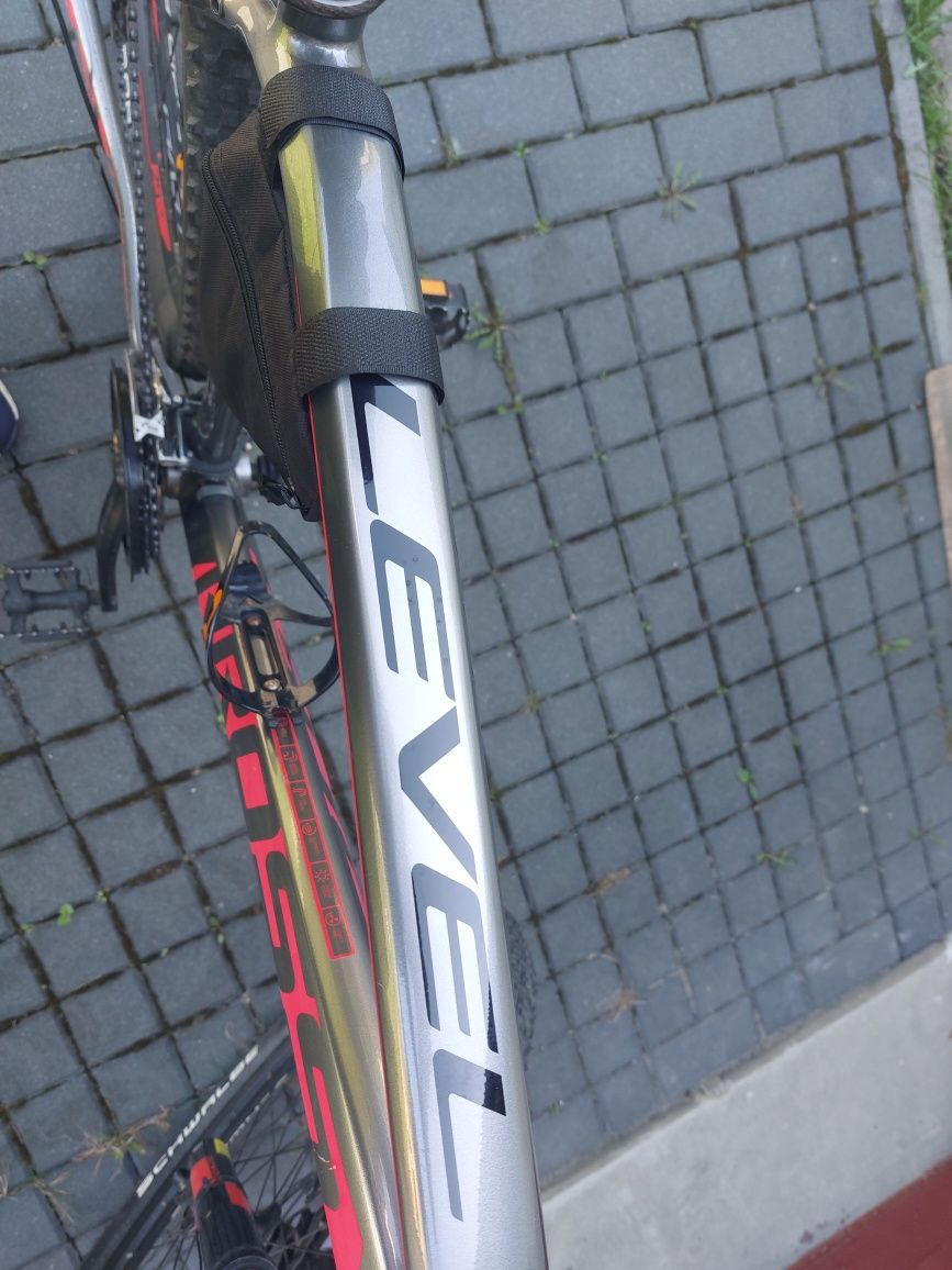 Rower Kross level b1
