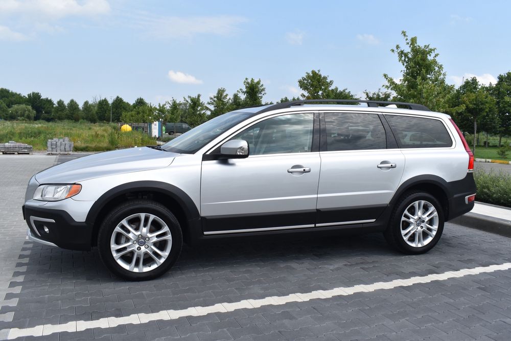 Volvo  xc70  2016