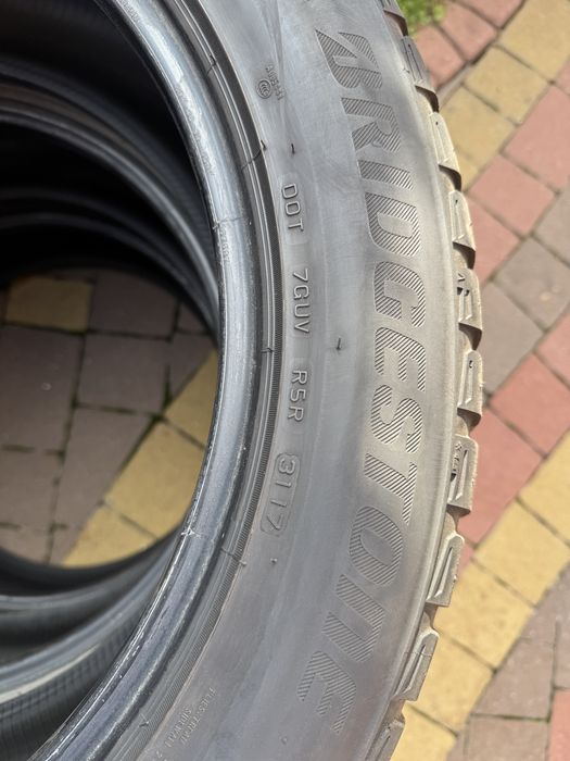Резина зимняя 255/50r20 BRIDGESTONE BLIZAK LM-80