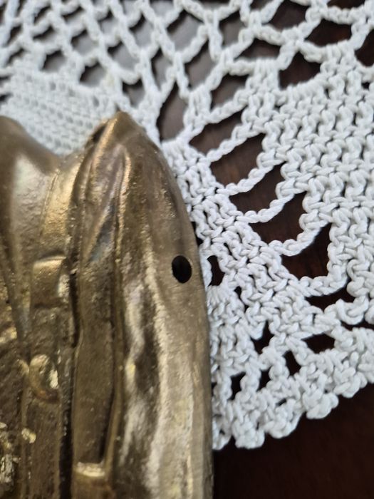 Sprzedam popierśie z mosiądzu.