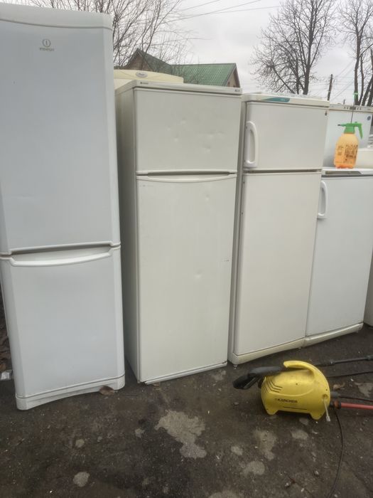 Продам холодильники