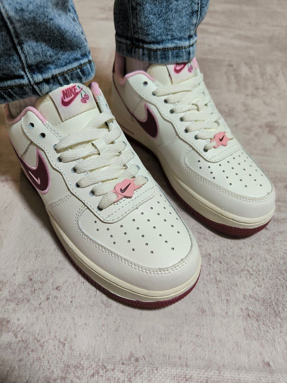 Nike Air Force 1 Cherry