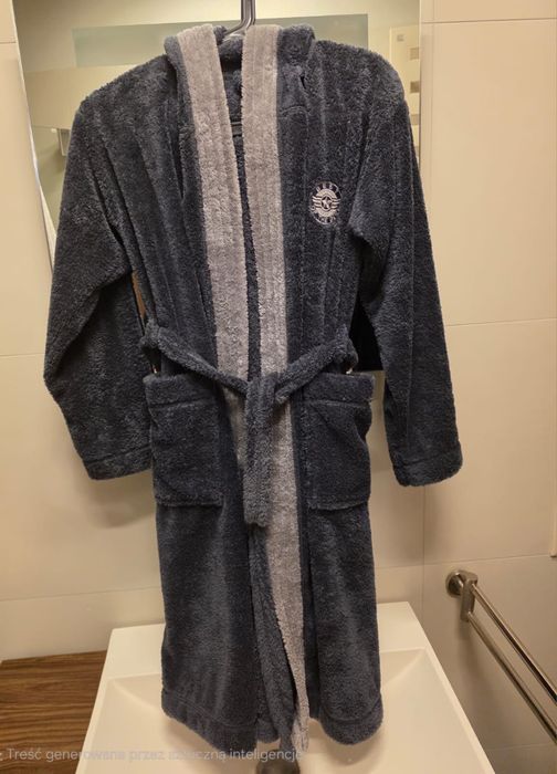 Szlafrok dla chłopca 146/152