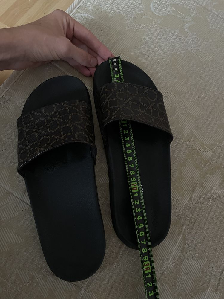 Тапочки calvin klein 42