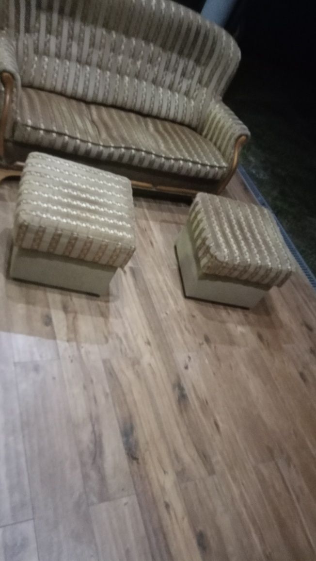 Sofa rozkładana dwu osobowa
