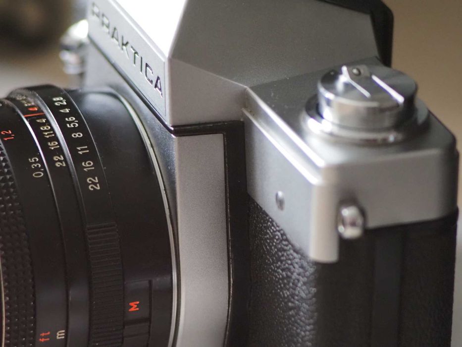 Объектив CARL ZEISS JENA 50 mm f 2.8 vs PRAKTICA L 2 DDR M42