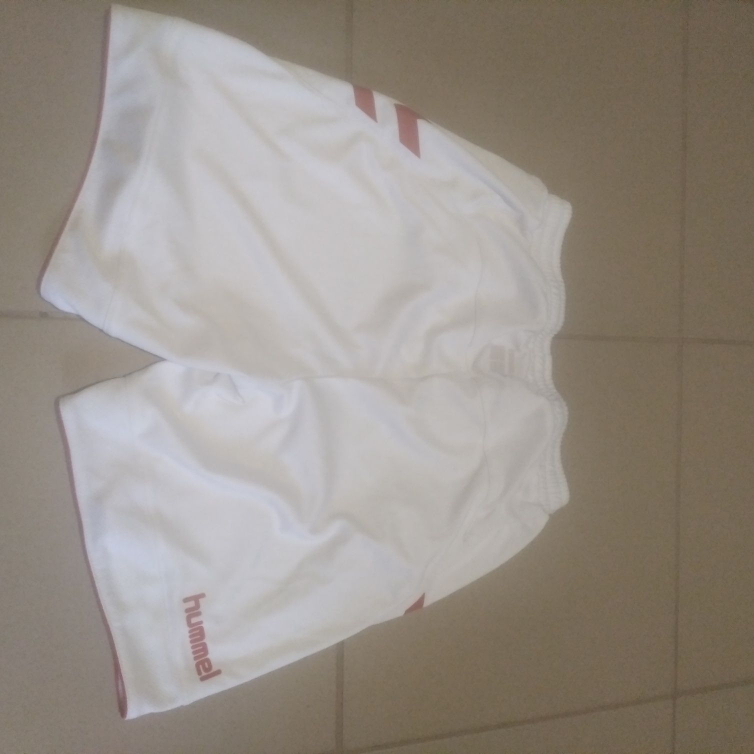 Spodenki sportowe na 140 cm Hummel białe