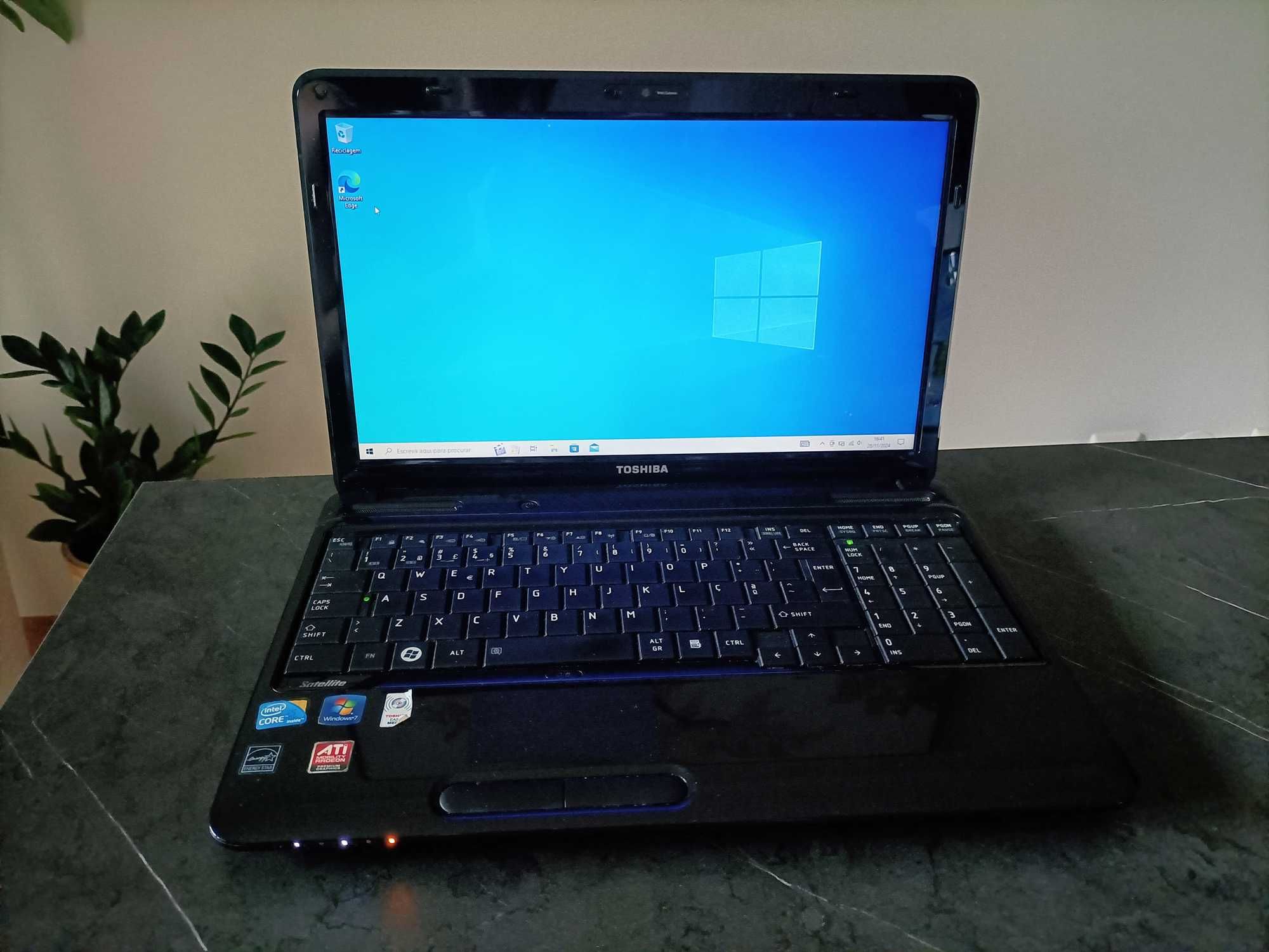 Portátil TOSHIBA Satellite L650-11F a Funcionar (15,6" com Windows 10)