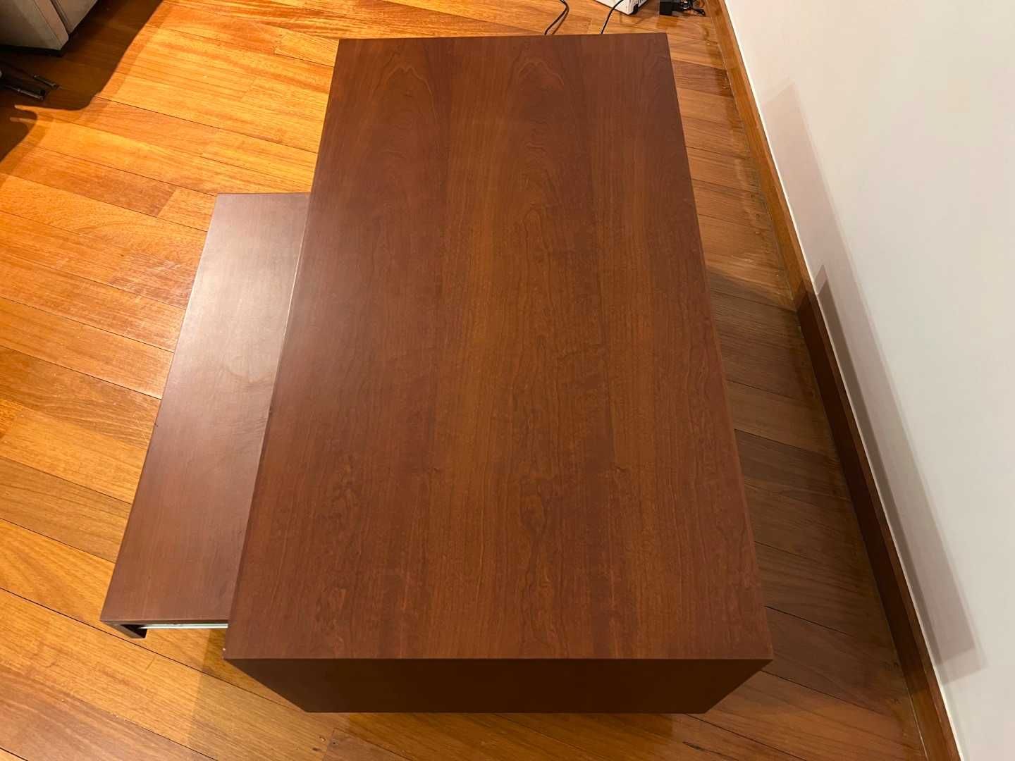 Mesa TV em madeira de cerejeira