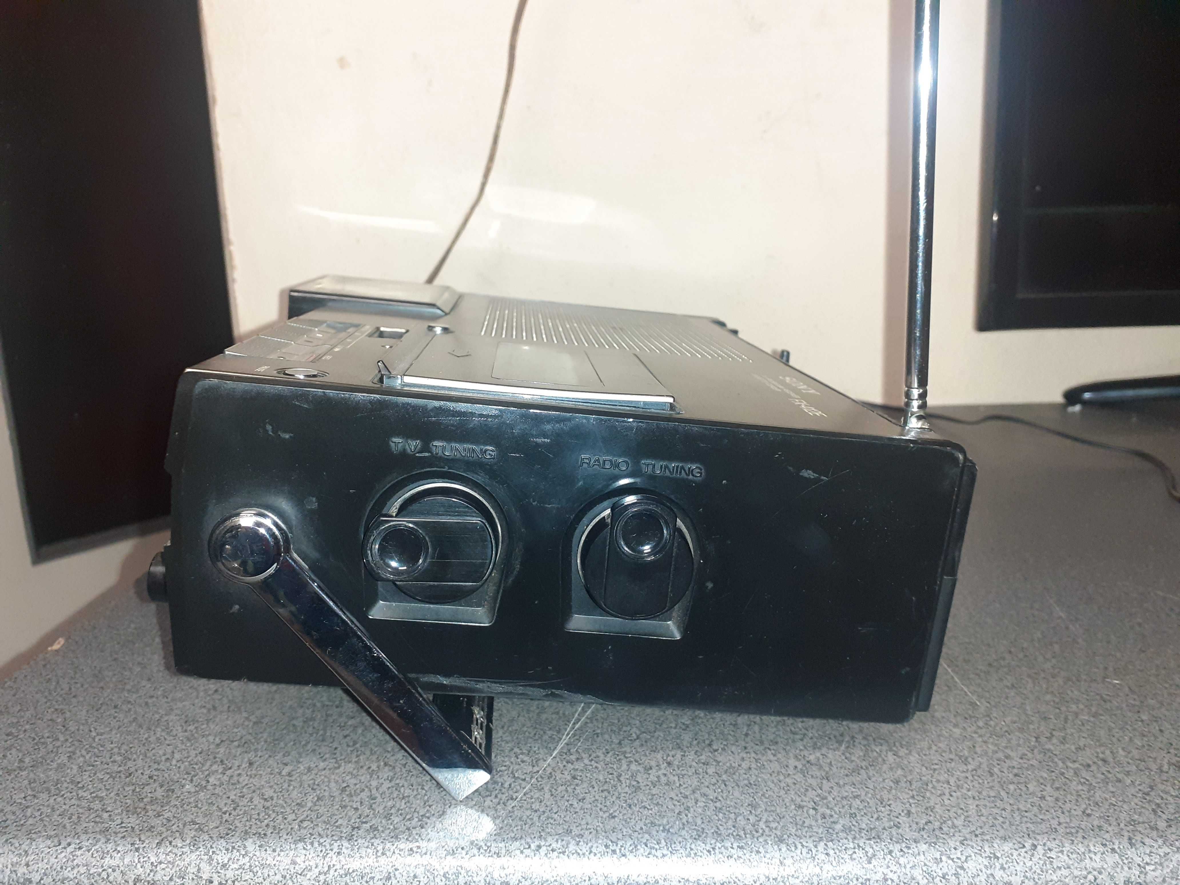 Radiomagnetofon z TV Sony FX-412