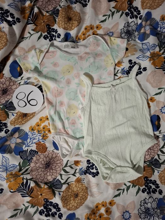 2 śliczne bodziaki dla dziewczynki rozmiar 86 ergee i sinsay