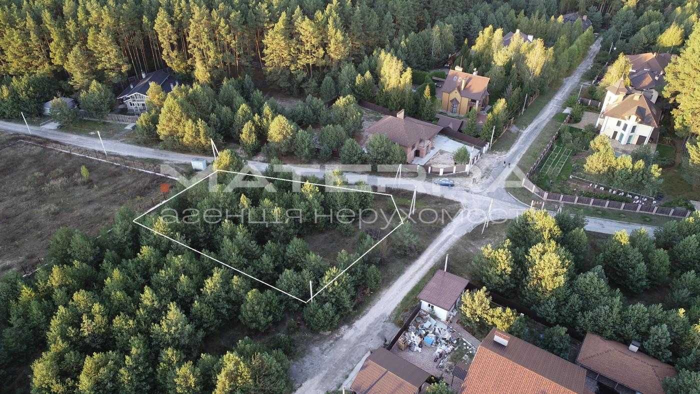 Продаж землі. Малютянка. Кутова. 17 соток. Газ, світло по вулиці.
