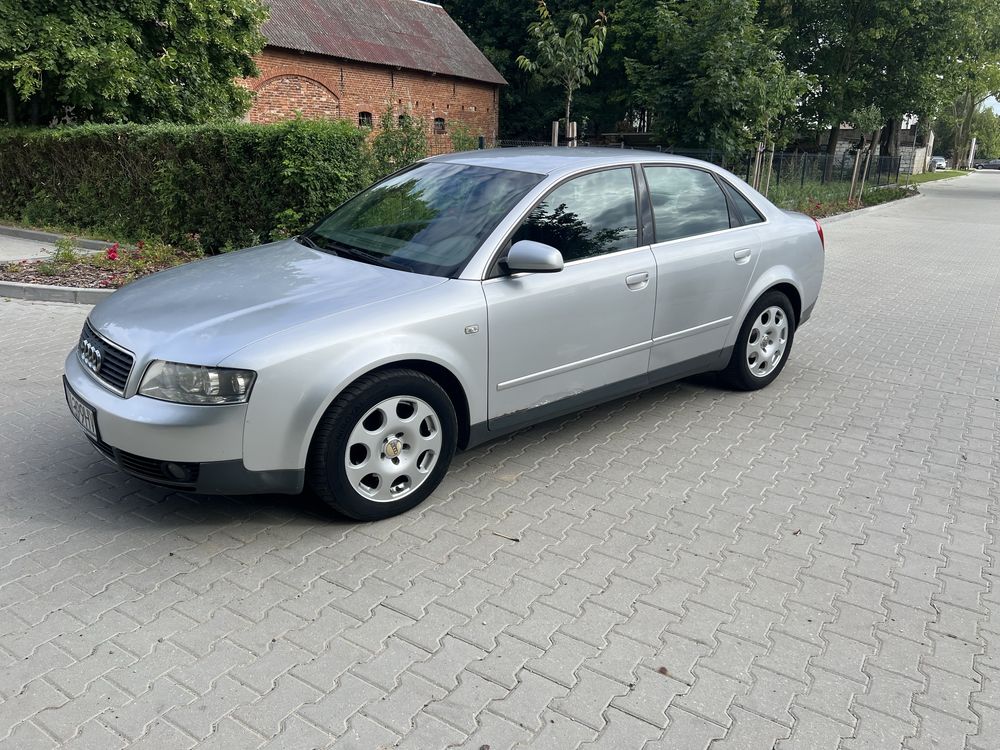 Audi a4 2.0 sedan klima polecam