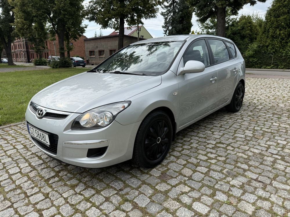 Hyundai i30 2009r 1.4b