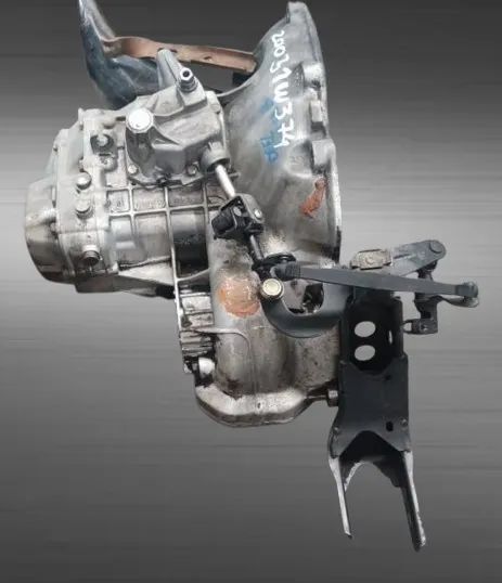 Caixa de velocidades Opel Ref: 1330985