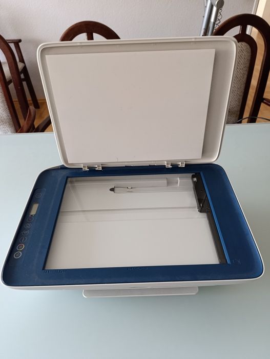 Принтер HP Feskjet 2722 e