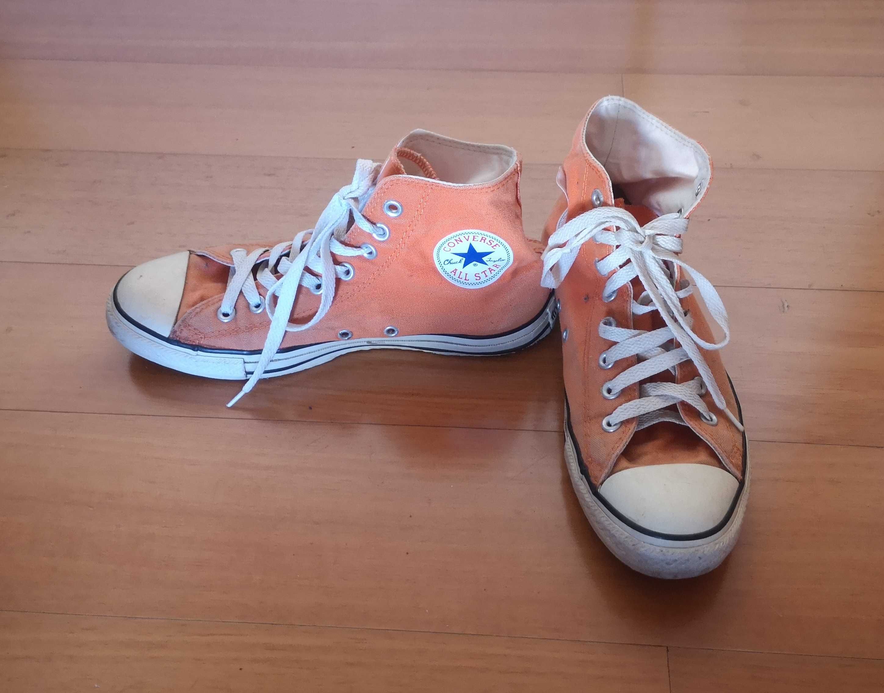 Converse All-Stars - Cor de laranja - Tamanho 41.5