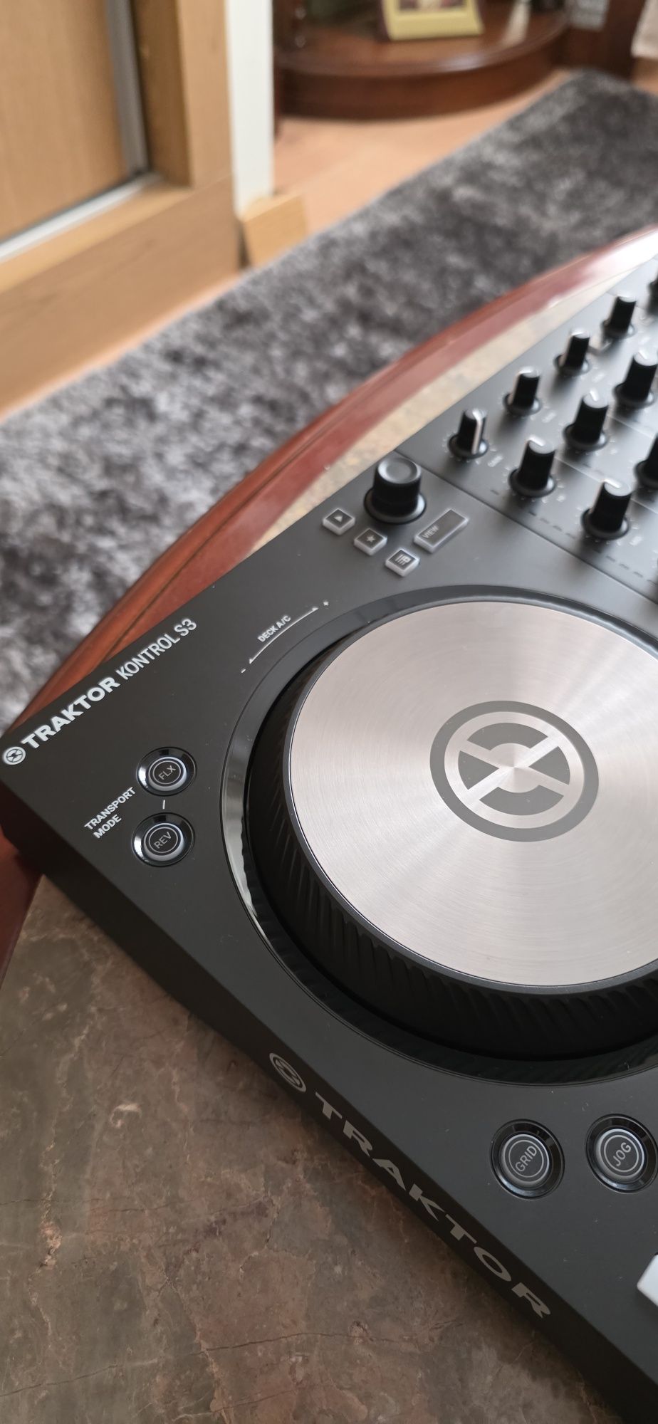 Controladora Traktor S3 MK3 NOVA | Shure Beta 58A | + Extras