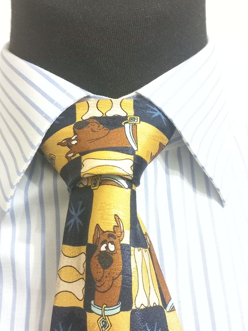 wzorzysty krawat Scooby-Doo od Marks&Spencer