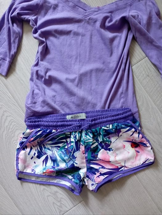 Пакет речей на дівчину