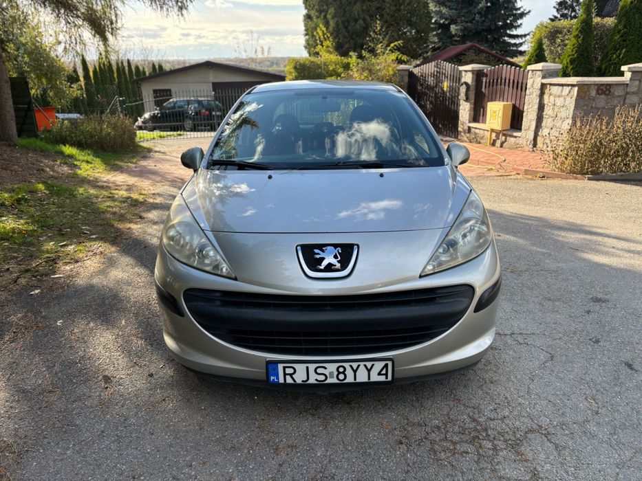 Peugeot 207 1.4 benzyna 2006 rok