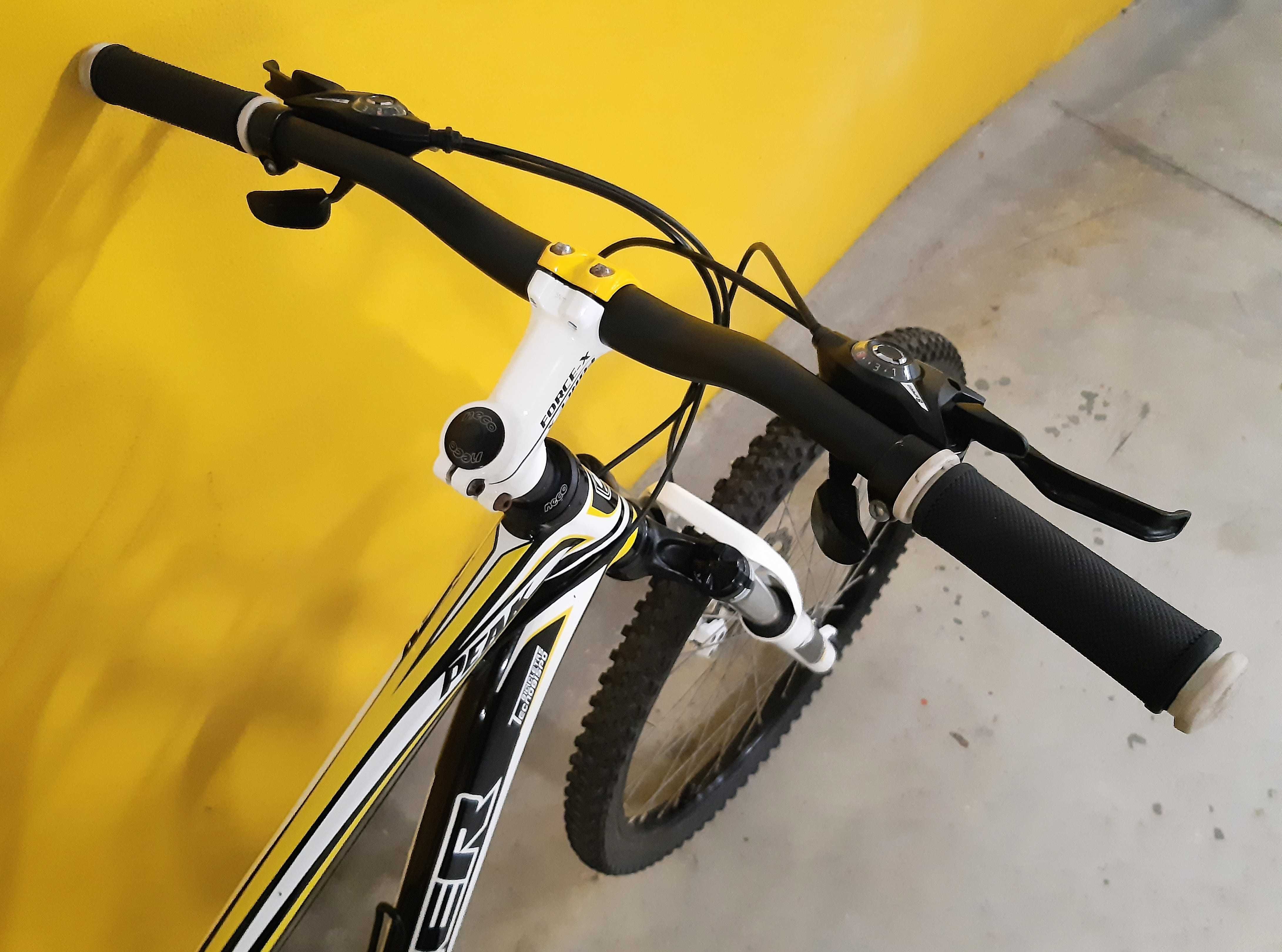 Bicicleta BTT Quer