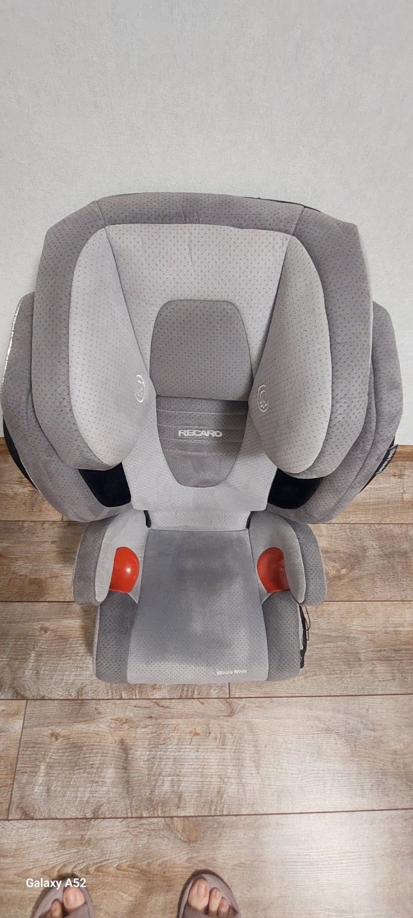 Продам Автокресло Recaro Monza  Nova 2  система Isofix