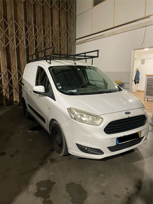 Ford transit courier