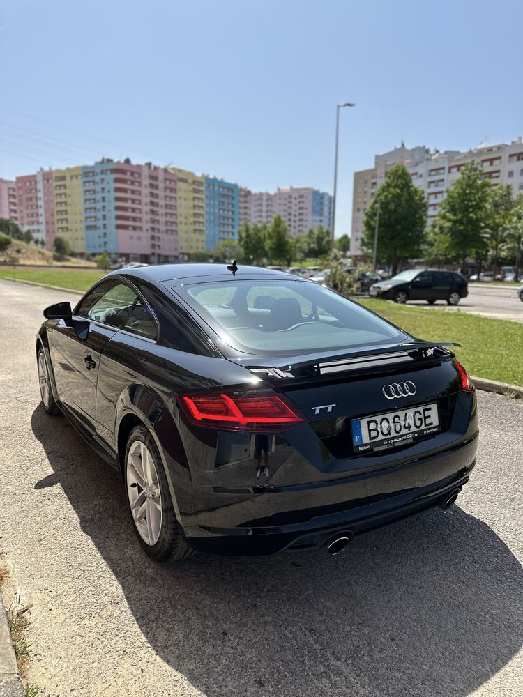 Audi TT 2.0 TFSI S tronic
