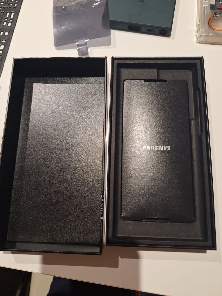 Samsung Galaxy S22 Ultra 12GB 256GB ZIELONY GRUN gratisy