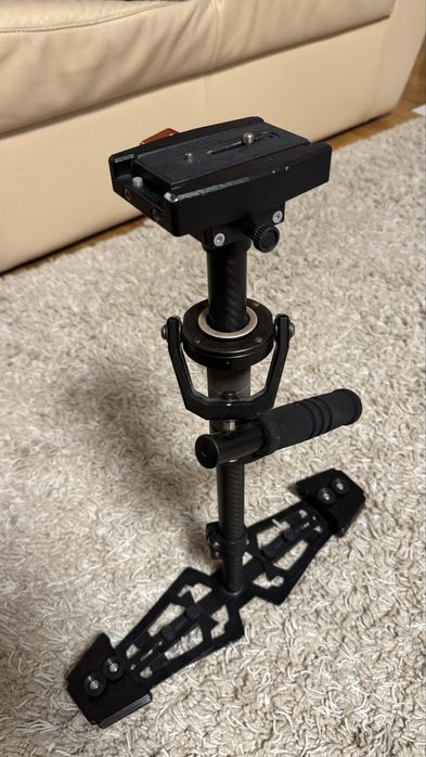 Profesjonalny stabilizator do kamery Flycam