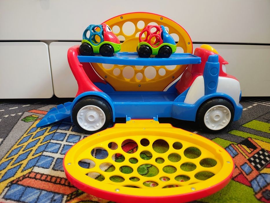 Oball laweta z dwoma autami go grippers