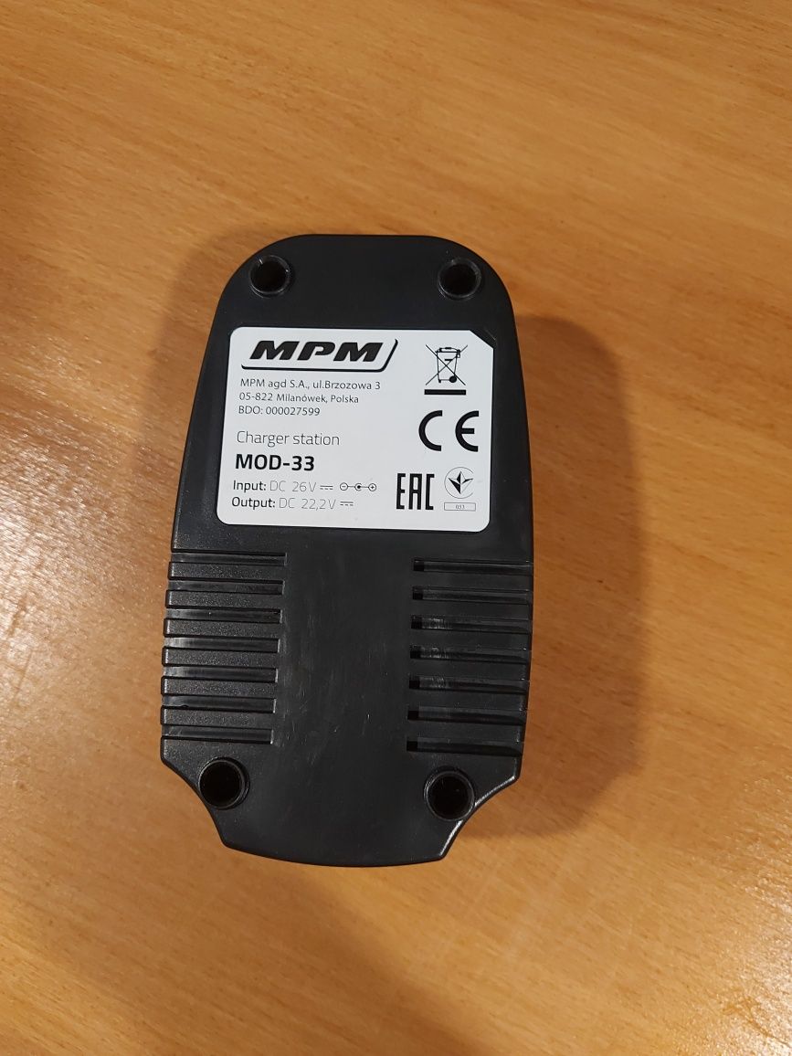 Stacją dokująca ładująca baterię odkurzacz MPM MOD-33