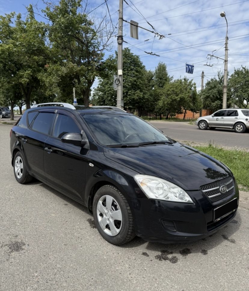 Кіа сееd 2008 року