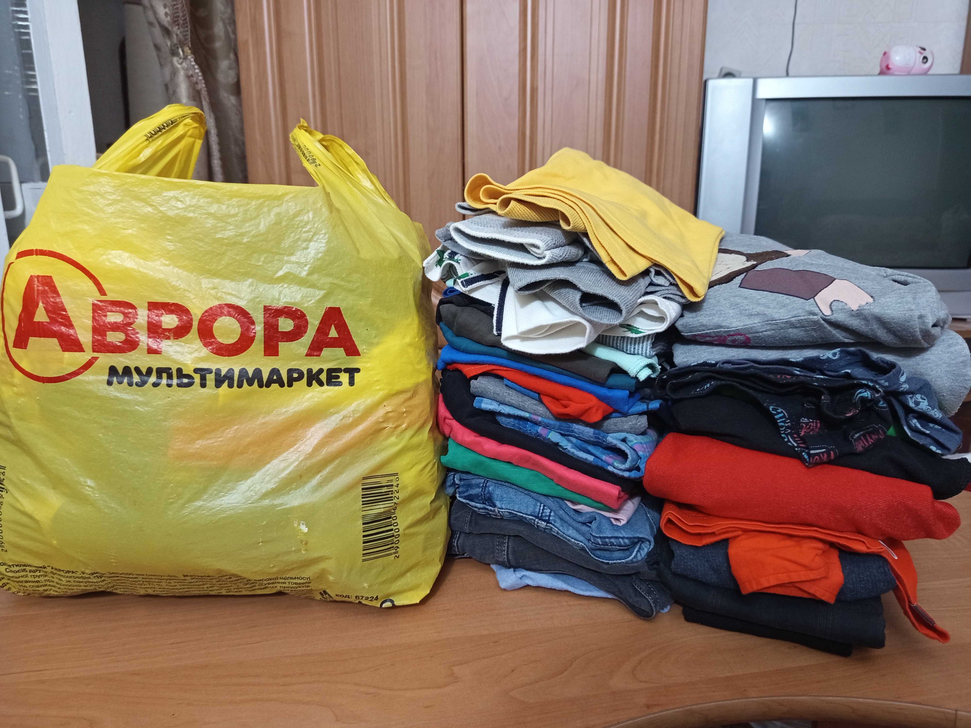 Віддам речі на хлопчика від 4х до 6 років