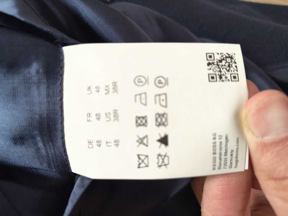 Hugo Boss пальто чоловіче, синього кольору , розмір 48 (М)