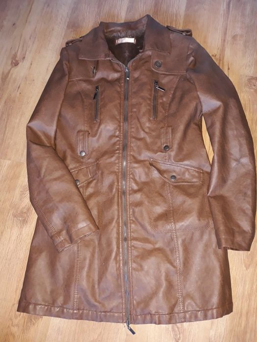 Ocieplany płaszcz eko skóra