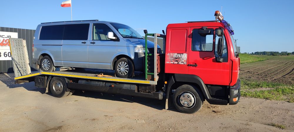 Autolaweta usługi transportowe transport maszyn rolniczych budowlanych