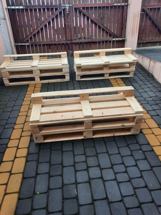 Meble ogrodowe z palet składane ławki