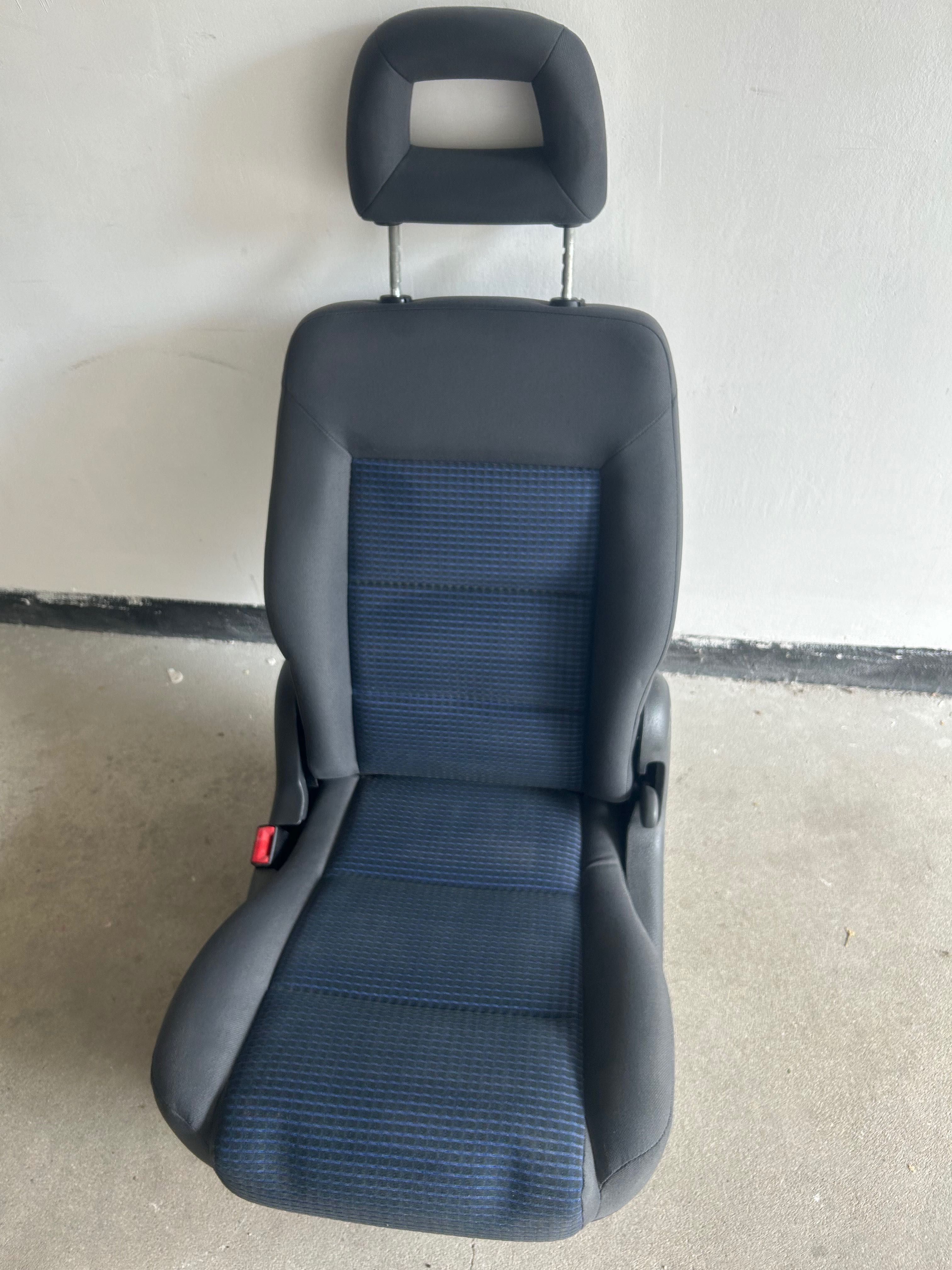 Fotel tylny, 3 rząd VW Sharan 2002
