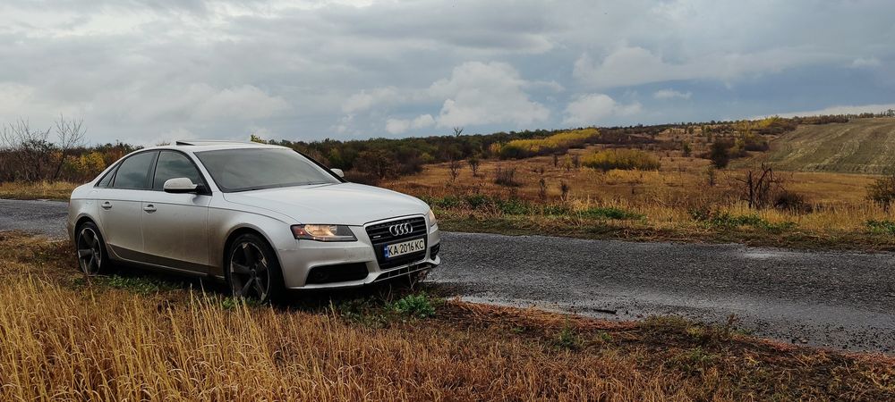 Продам Ауди А4 б8