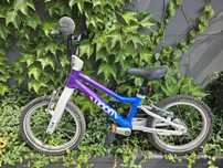 Woom 2 lekki rowerek dziecięcy z pedałami 14" Cosmic Blurple 5kg