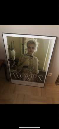 Plakat woman in chanel the odder side