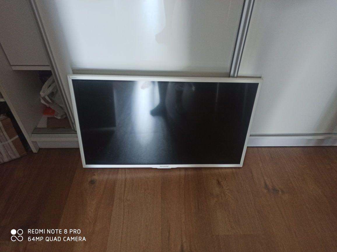 Sharp 32 całe telewizor