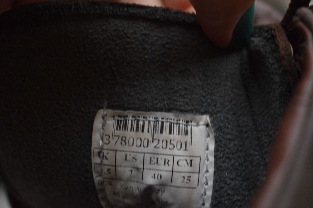 кожаные утепленные ботинки полусапоги Salvador р. 40 26,8 см