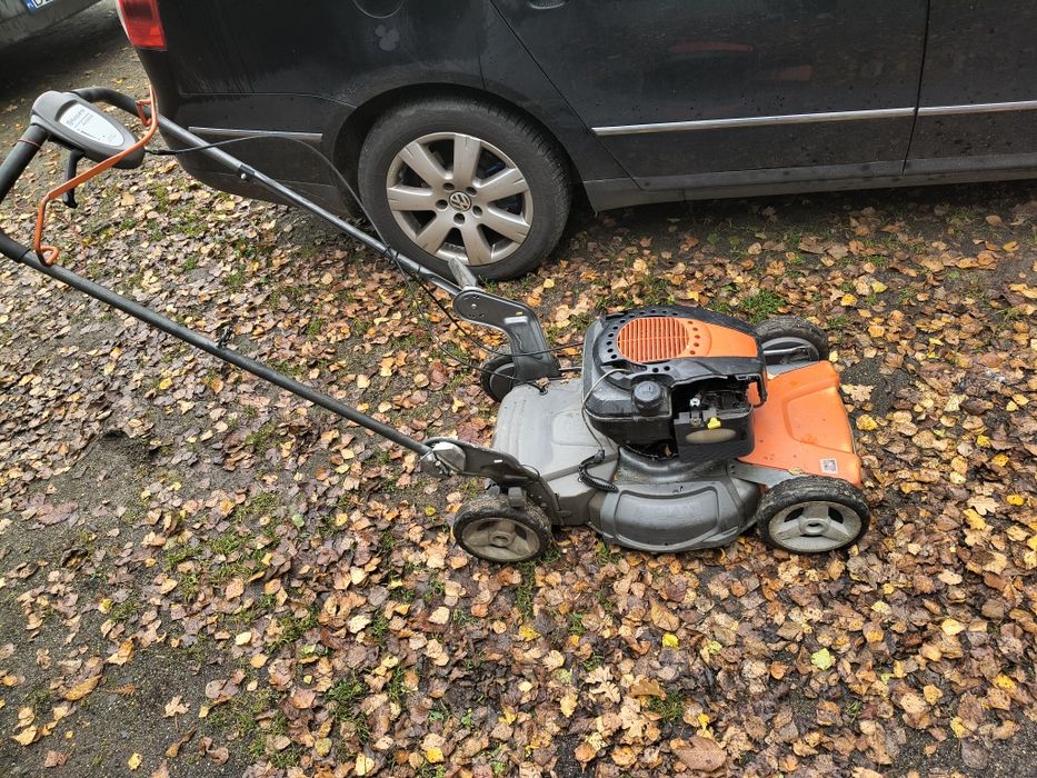 Sprzedam okazyjnie fajna kosiarkę Husqvarna do poprawek