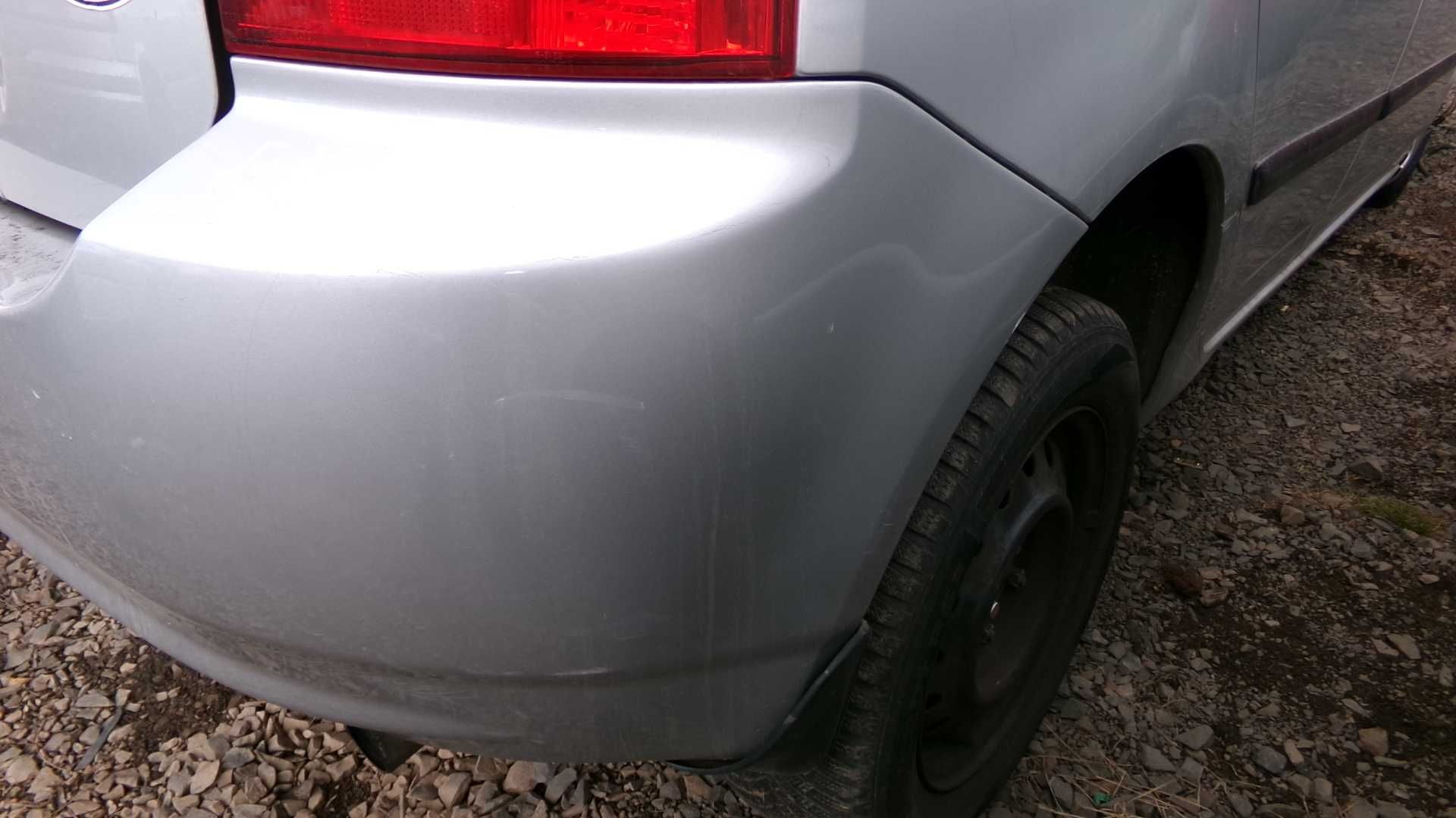 Mar5 Zderzak tylny tył srebrny 199 toyota corolla e12 HB wysyłka